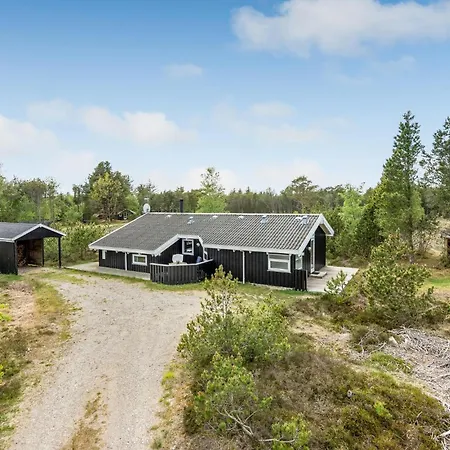 Holiday home Beautiful In With Kitchen Aalbaek